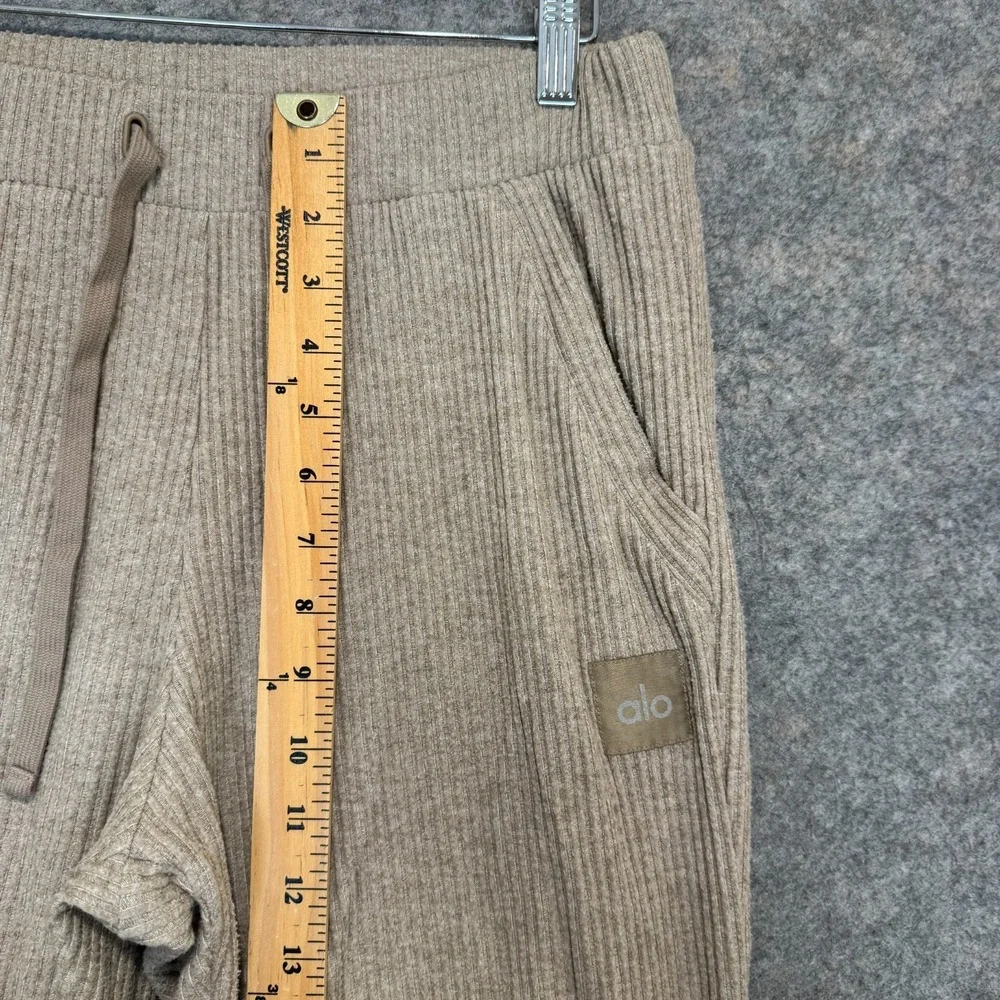 Alo Yoga Muse Ribbed Sweatpants‎ Joggers Womens Medium Gravel Heather Beige Knit